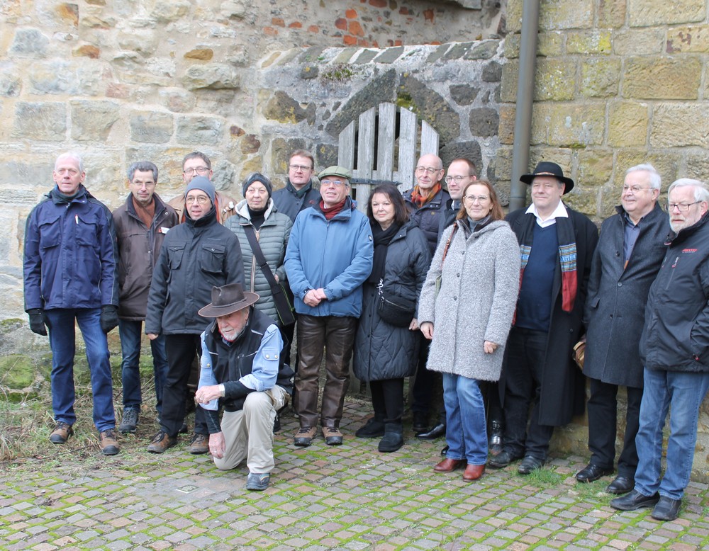 Die Stolperstein-Initiative Borgholzhausen will an vergessene Opfer und deren Täter erinnern und auch ein wichtiges Zeichen gegen Rassismus, jedoch fü