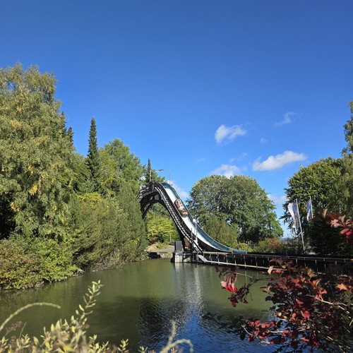 Die Wildwasserbahn ist nicht nur am Tag der Herzen eine Attraktion.